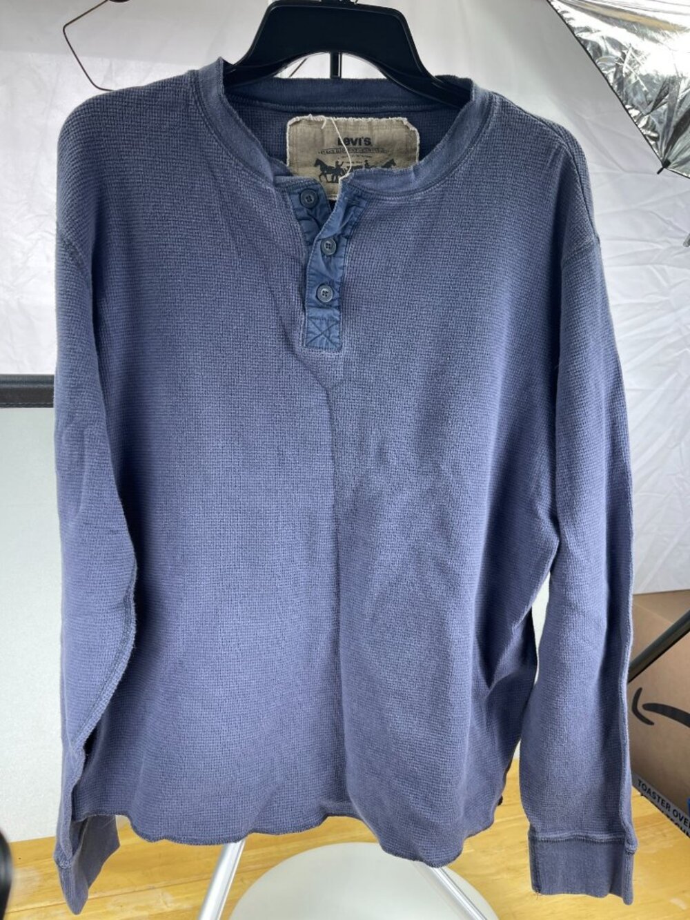 Levis Mens Navy Blue Waffle Knit Long Sleeve Henley Shirt Size L 100% Cotton Cas